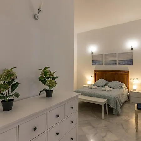 Centrico Y Moderno En Daire Sevilla